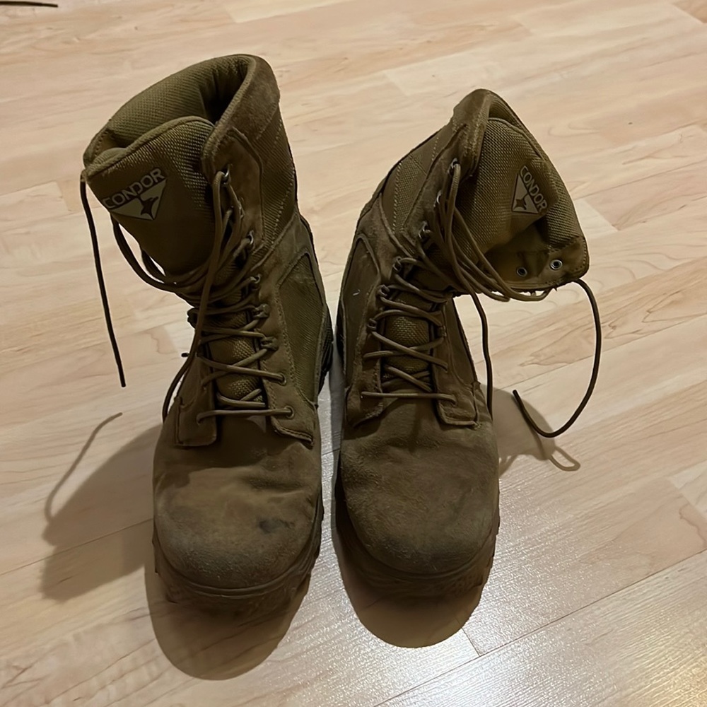 Condor combat boots